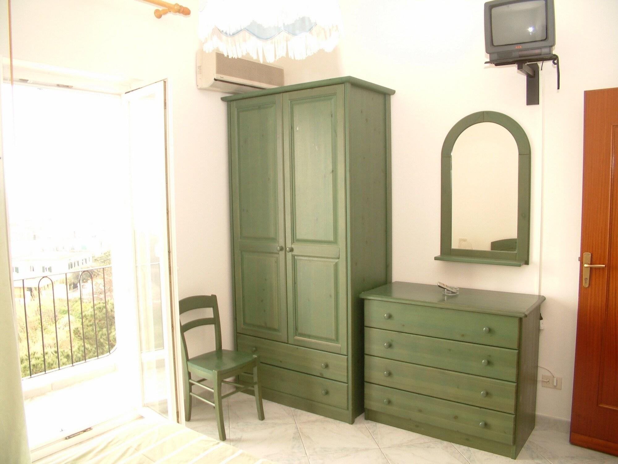 Hotel La Ginestra Forio  Екстер'єр фото