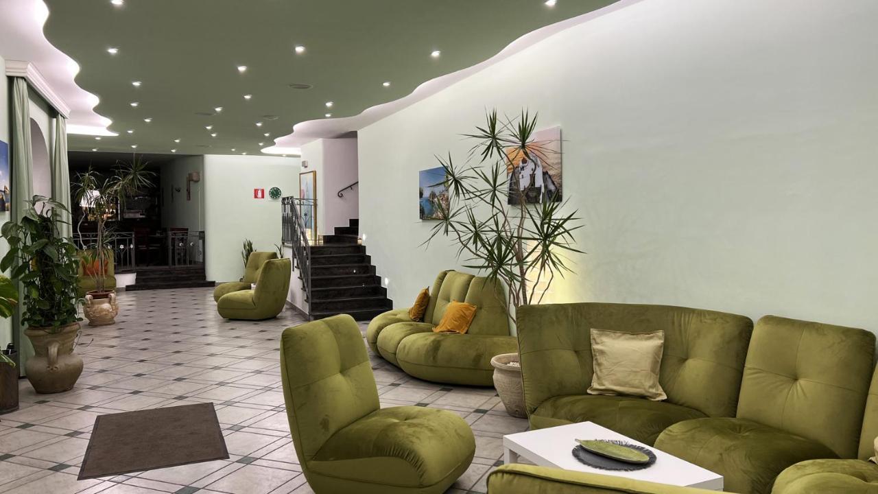Hotel La Ginestra Forio  Екстер'єр фото