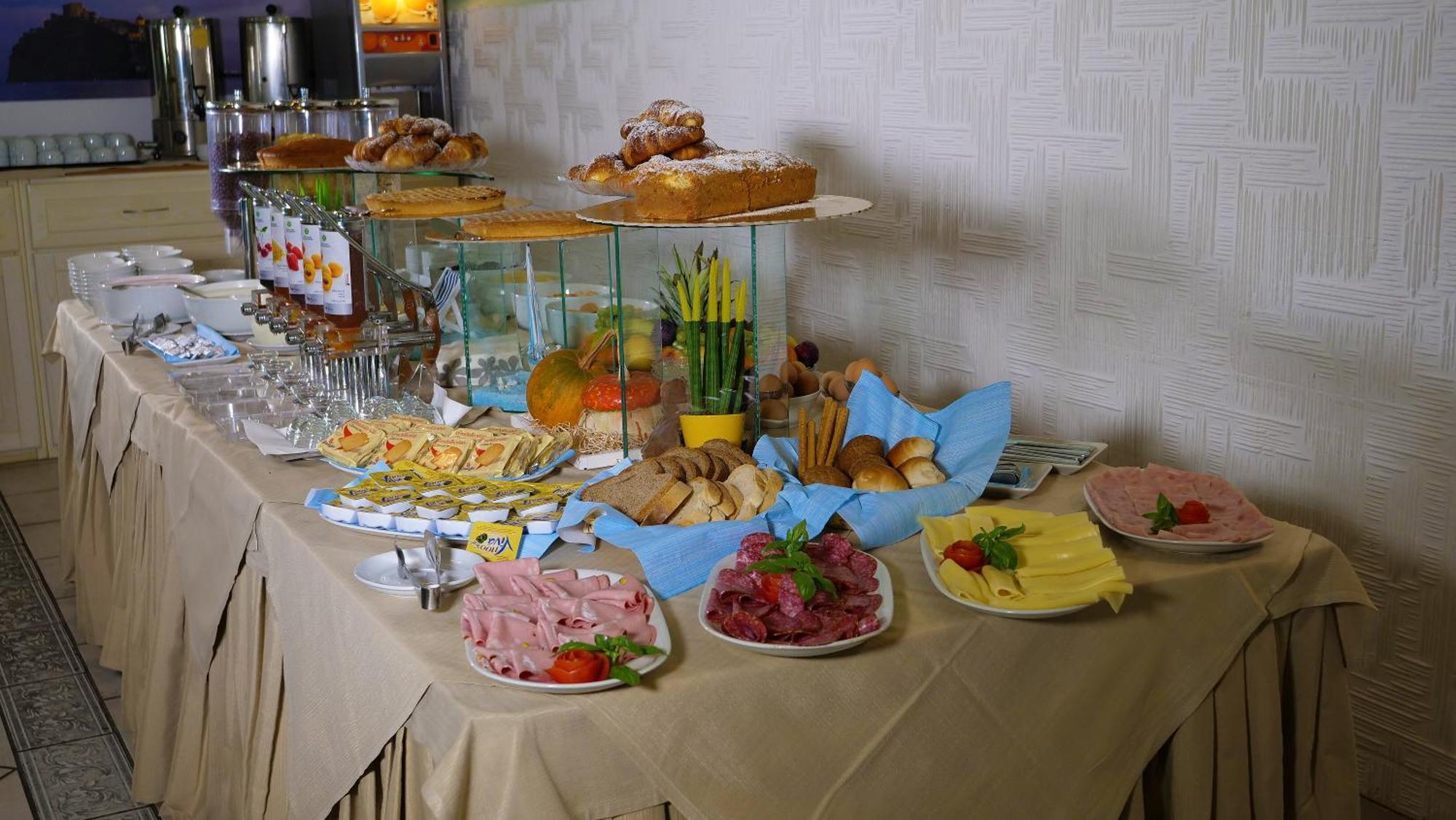 Hotel La Ginestra Forio  Екстер'єр фото