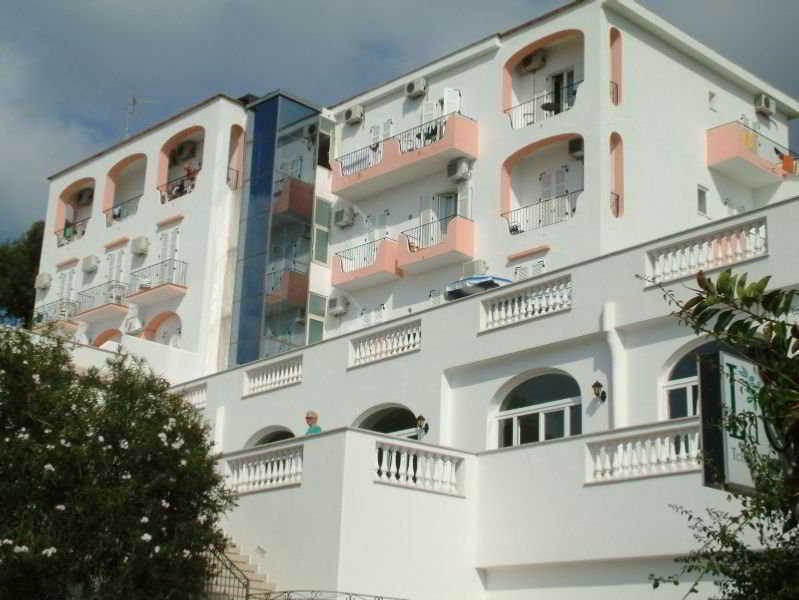 Hotel La Ginestra Forio  Екстер'єр фото